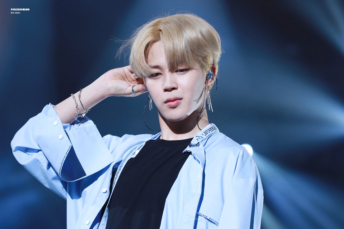 piecesofmind_jm's tweet photo. #JIMIN #지민  @BTS_twt 171021 https://t.co/DEzrh1RfAC