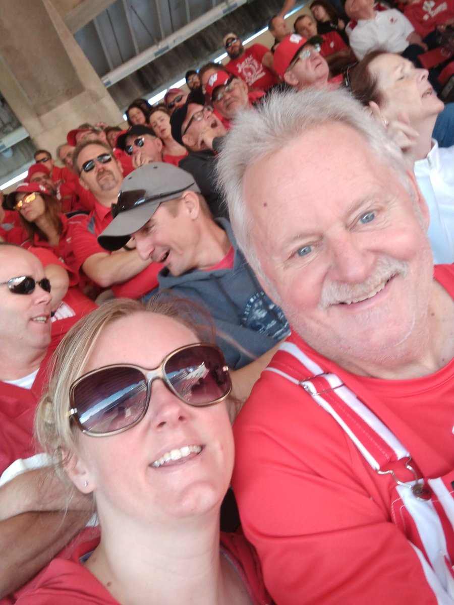 katibugs1030's tweet photo. Birthday (almost) selfie at the #Badger game!
#OnWisconsin #bucky #sectionH https://t.co/vWEmLOgcJr
