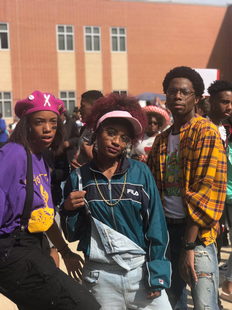 kamilahrsmith's tweet photo. 60s, 70s, 80s, 90s we killed it! #hocoweek https://t.co/vnFMMNBcS2
