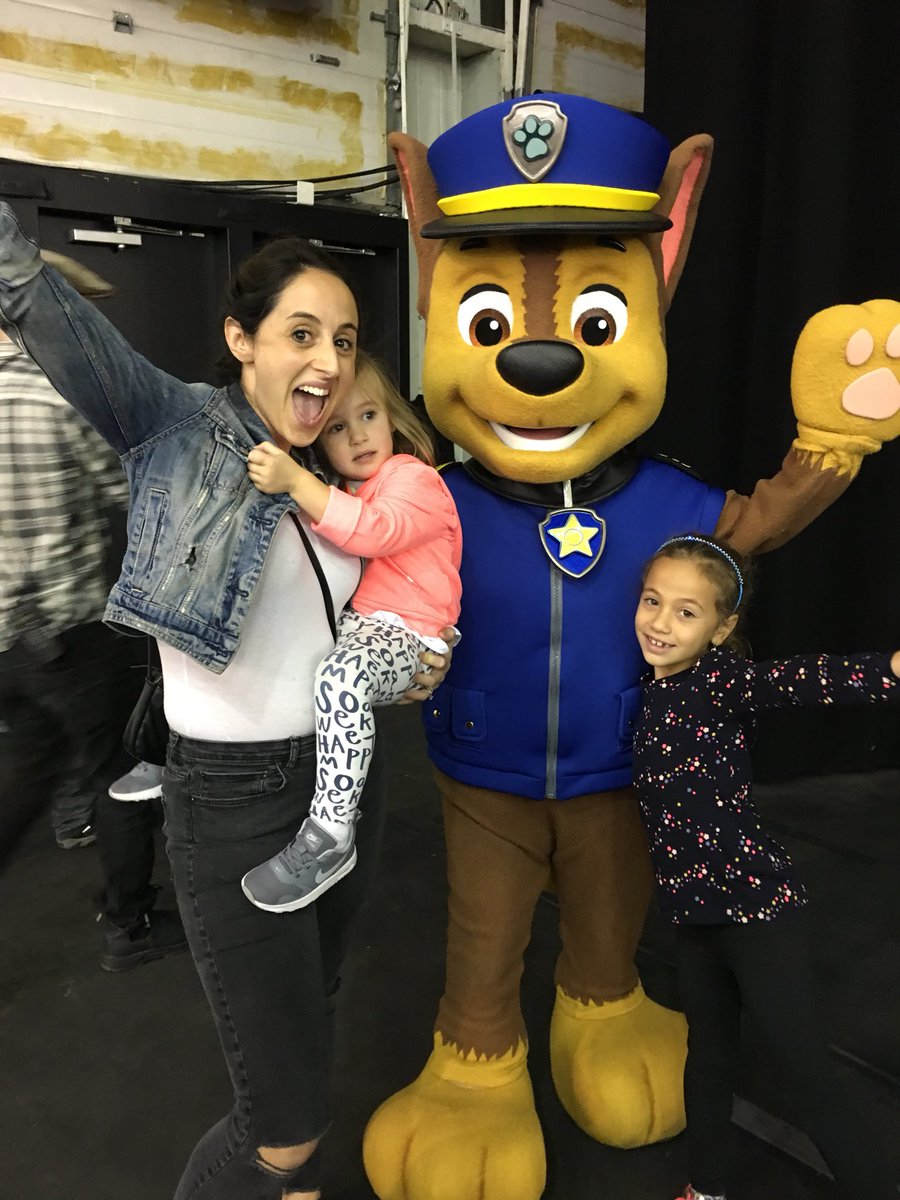 La_Casella's tweet photo. Thank you @KidConMTL ! Paw patrol to the rescue! Go visit them this weekend at Unpirix Stadium #fun #kidcon #chase #skye @Global_Montreal https://t.co/pEi1KEKALF