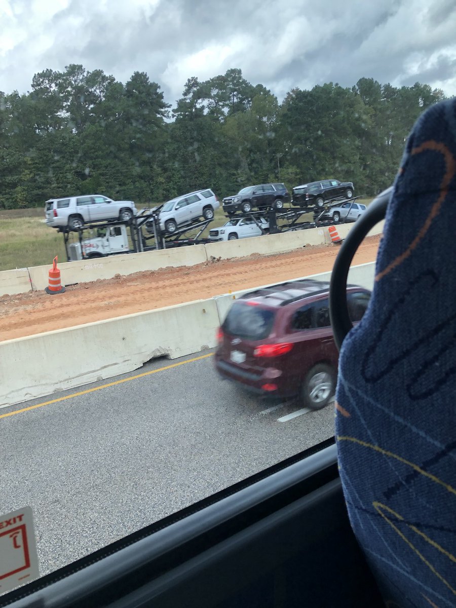 theblvdmag's tweet photo. @megabus We’re stranded on the highway and nobody is telling us anything. https://t.co/ANyFWaaiqK