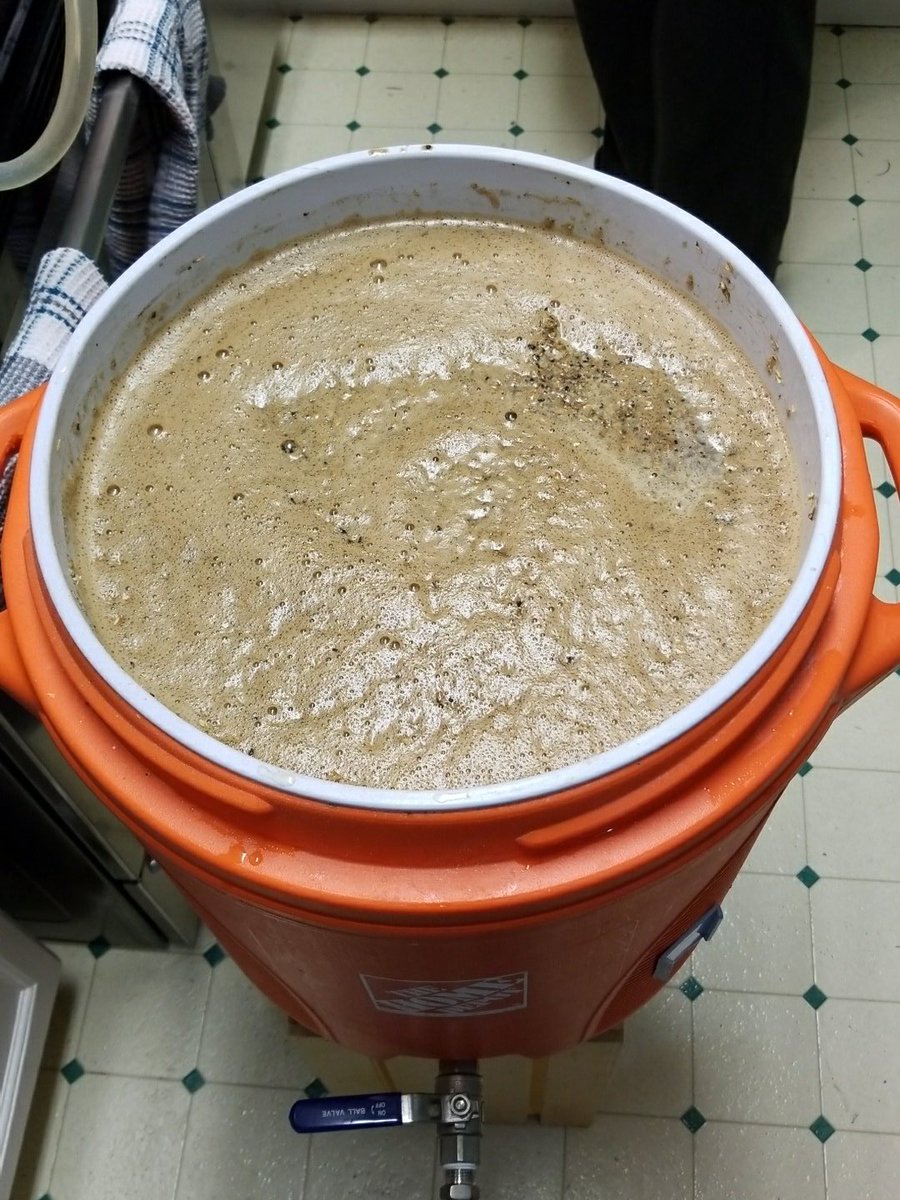 OnTapPod's tweet image. Smelling good in here! #homeBrew