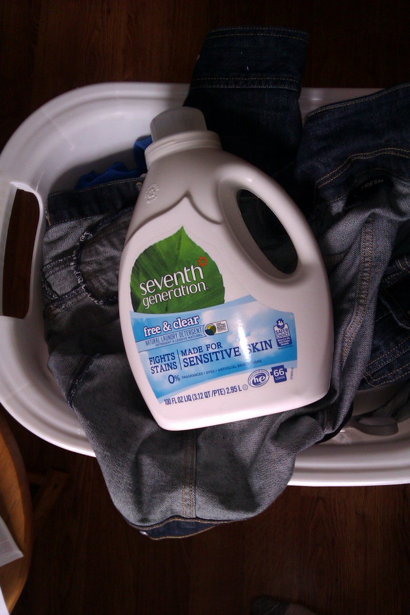 Jemrah1's tweet photo. Today testing @SeventhGen @FamilyRated #gotitfree #trySeventhGeneration #familyratedclub https://t.co/GSK7cni1JF