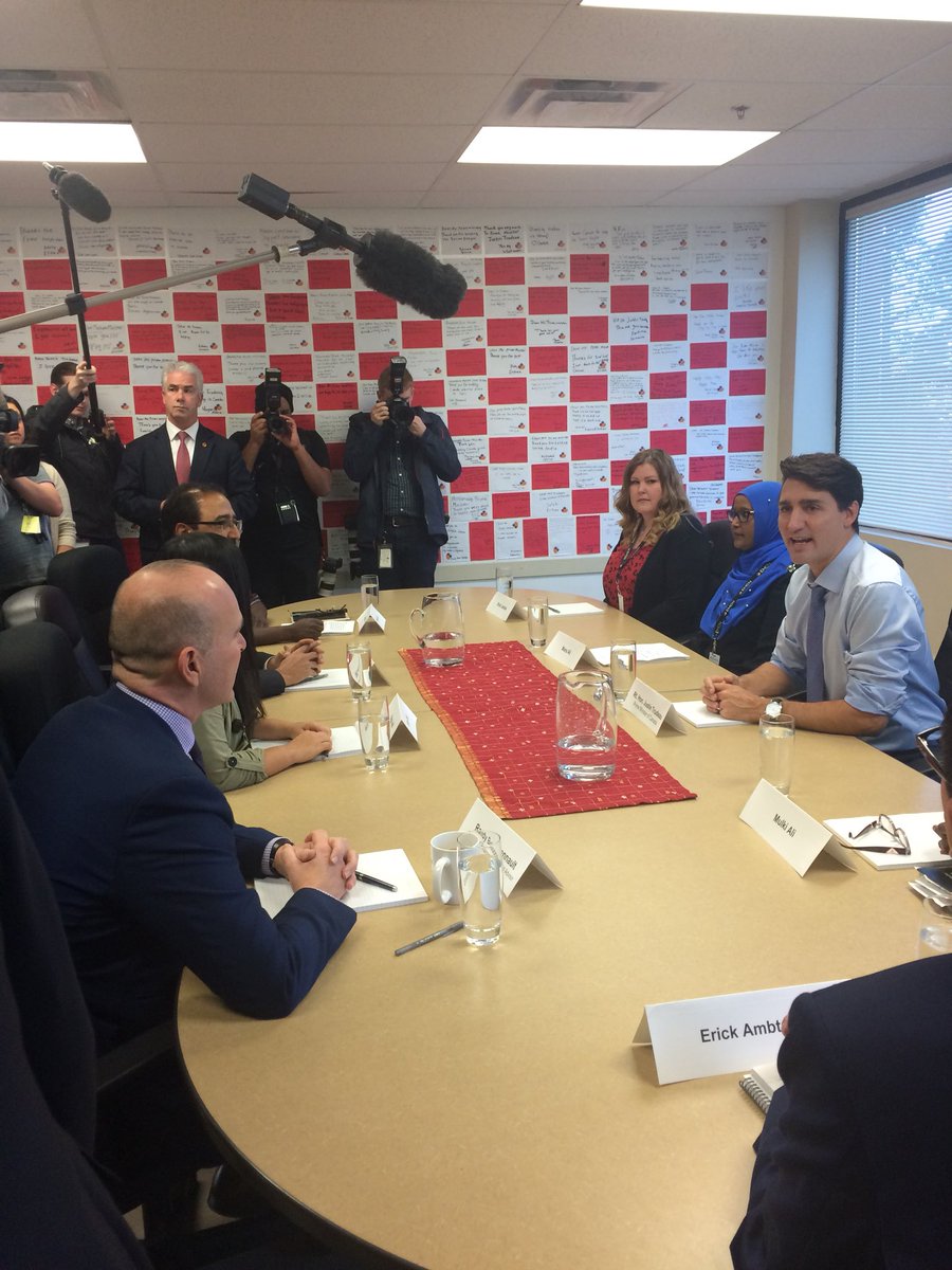 YEGNewcomers's tweet photo. Our sincerest thank you to Prime Minister @JustinTrudeau for talking with us about newcomer experiences w/ a focus on youth integration. https://t.co/qPY0V4Z0uI