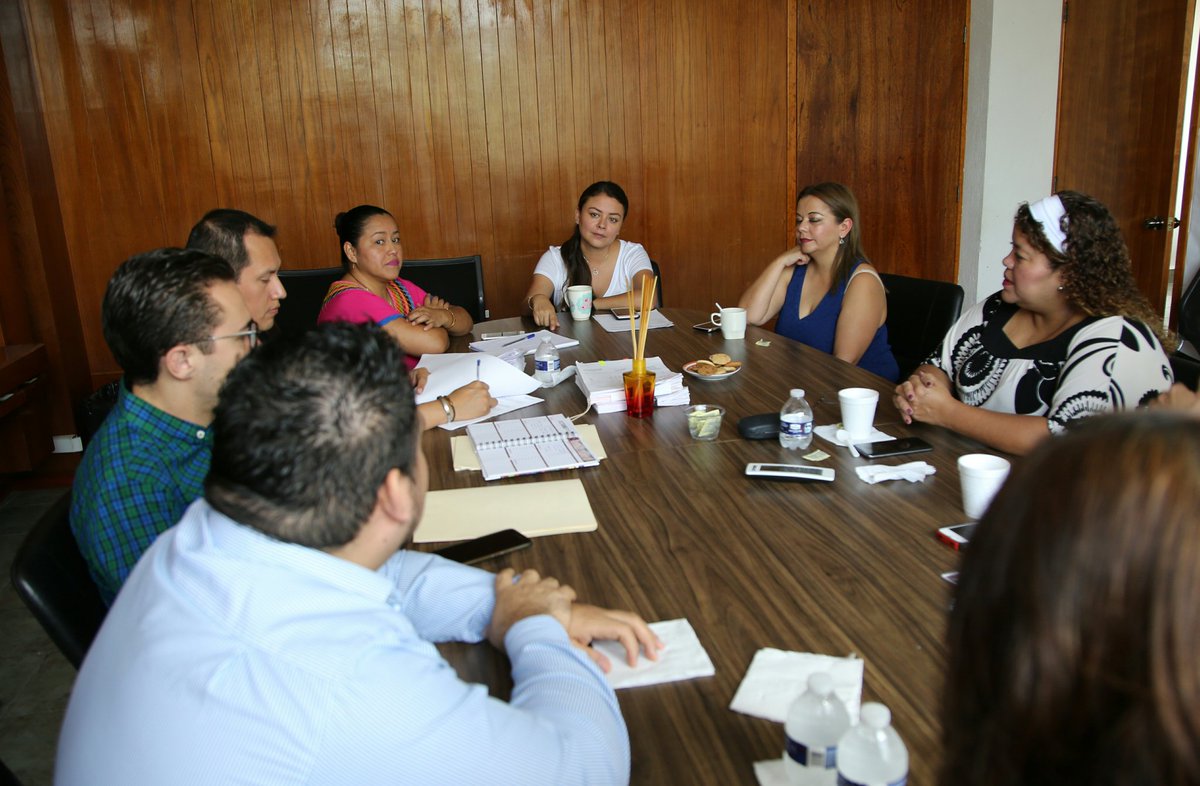 sasildeleon's tweet photo. En reunión de trabajo con las y los responsables de las diferentes áreas que componen la Delegación #PROSPERA Chiapas. https://t.co/hWWd5tpjRH