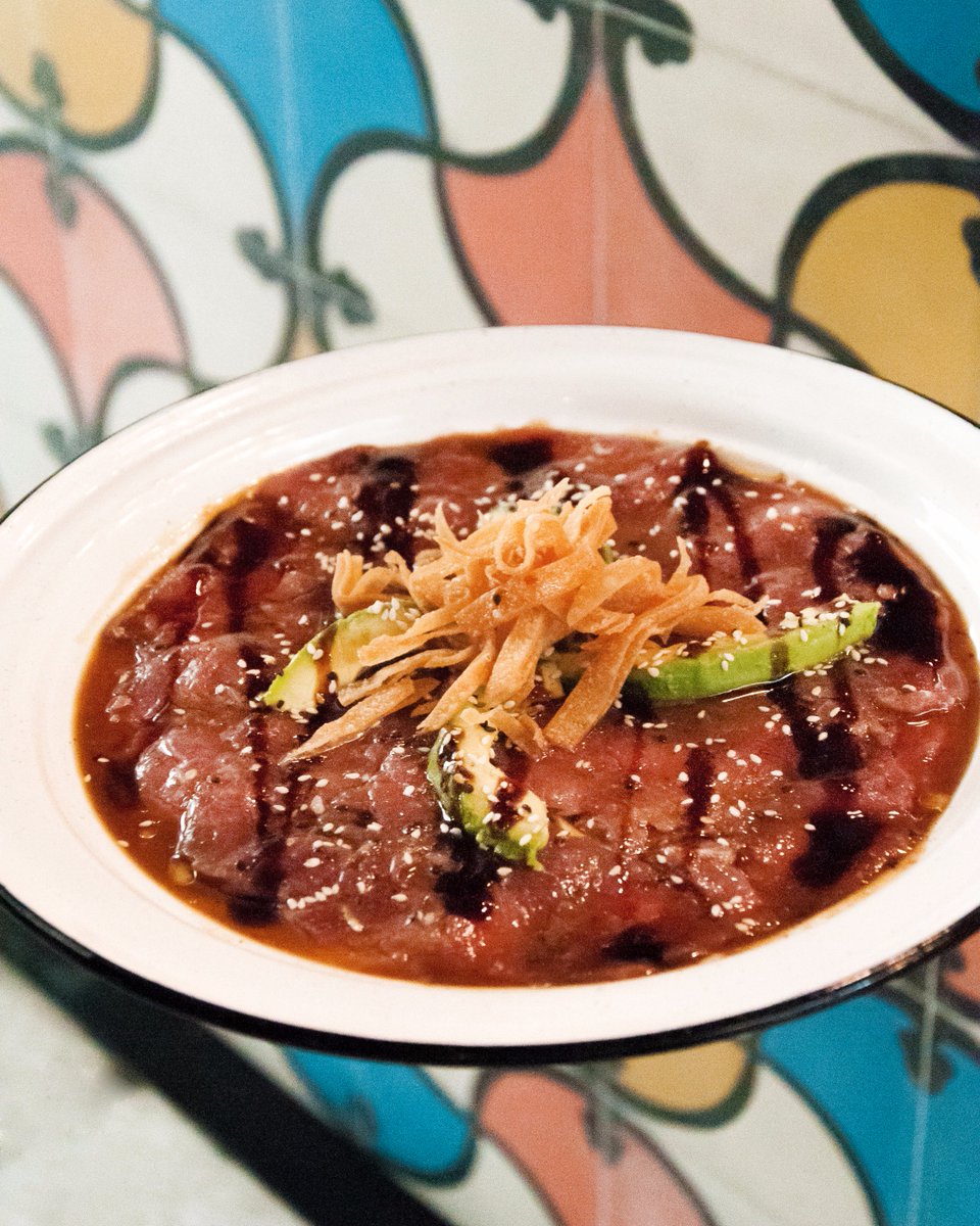 Carpaccio de atún en salsa suriki, con aguacate y ajonjolí mixto de <a href="/AlPanPanMx/">Al Pan Pan</a> 🐠🔥

#MercadoMexico #Guadalajara #ColoniaAmericana