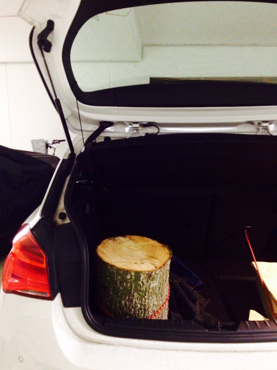 Pausenschoen's tweet image. Für den guten Geruch haben wir jetzt auch so ein Duft-Bäumchen im Wagen: