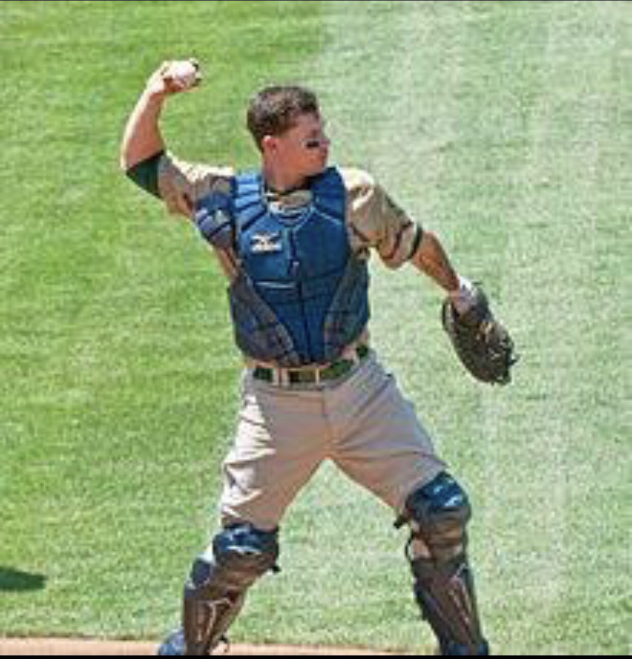 A Happy Birthday to former Catcher Jose Lobaton 