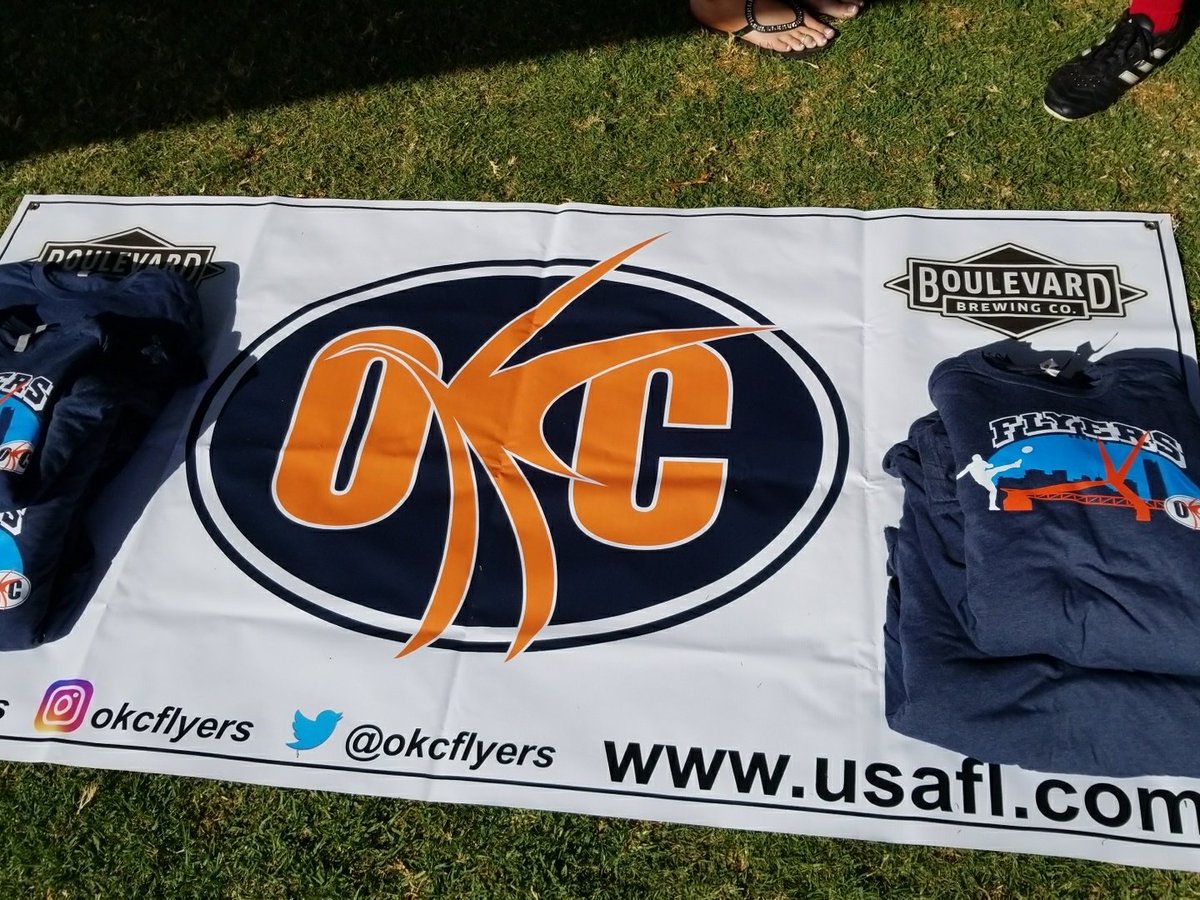 Cut 'em down! Flyers representing <a href="/USAFL1997/">USAFL</a> nationals in San Diego! #Boulevardbrewing #WinninginOKC #okcflyers #OKLAHOMAFOOTYCLUB