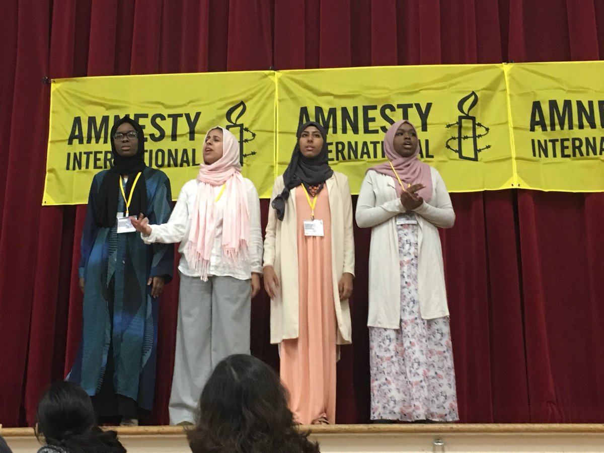 The Humanities matter! <a href="/RHSBillOlsen/">Bill Olsen</a> <a href="/vtprincipals/">VT Principals' Assoc</a> <a href="/AmnestyRHS/">Amnesty RHS</a> So moved by “Muslim Girls Making Change” slam poetry <a href="/VtHumanities/">Vermont Humanities</a> @KitBTV