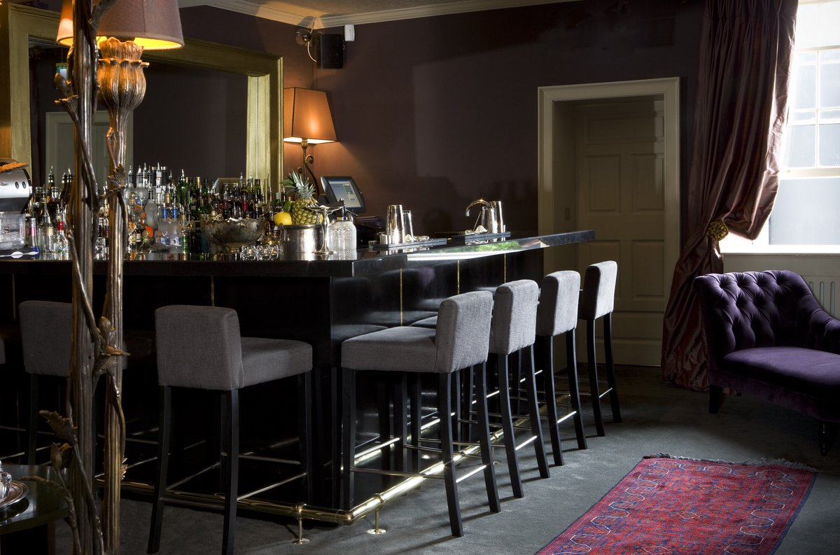 Residence tweet media