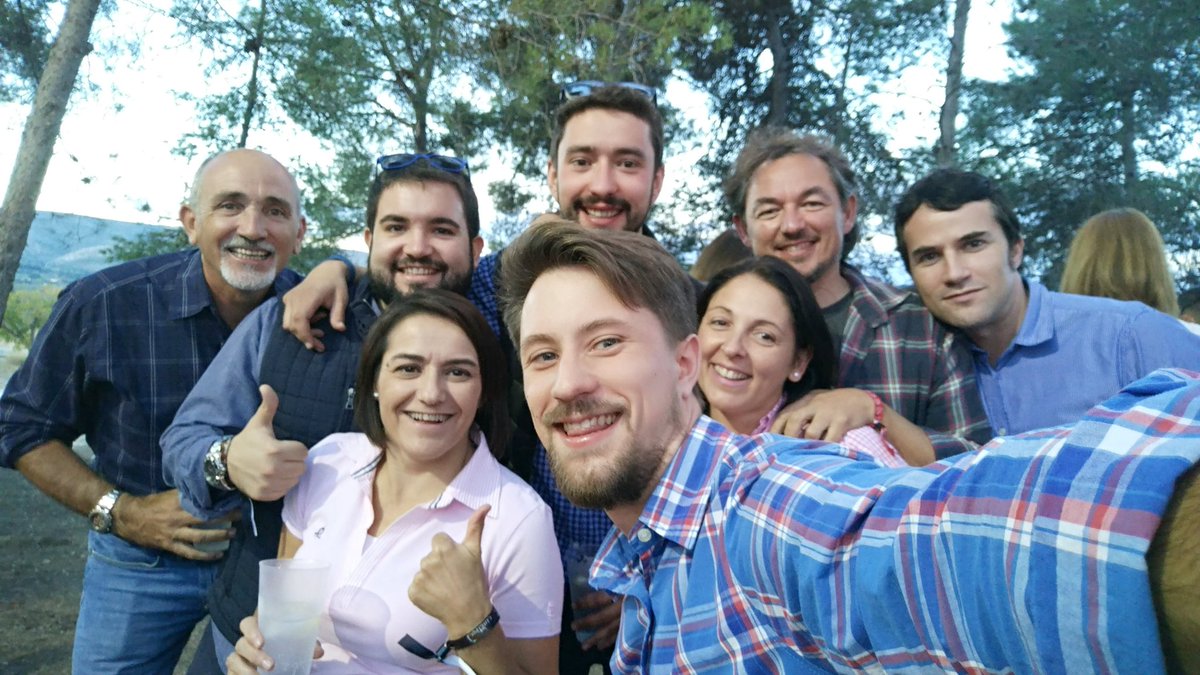 CidesOntinyent's tweet photo. Representació Cide al dinar de la capitania dels #Almogàvers. https://t.co/pt76FAKdFF