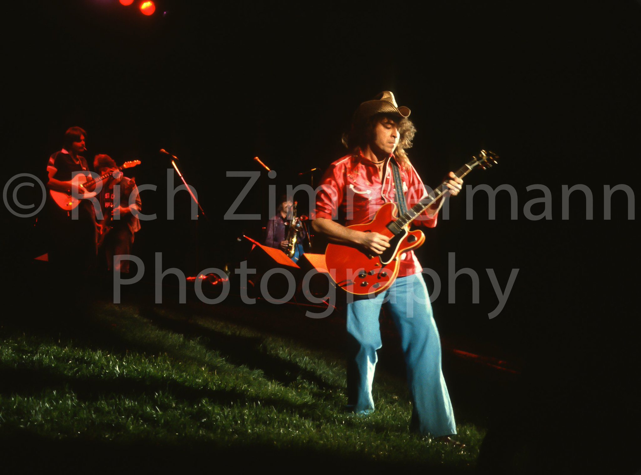 Happy birthday to Elvin Bishop and Manfred Mann!! 