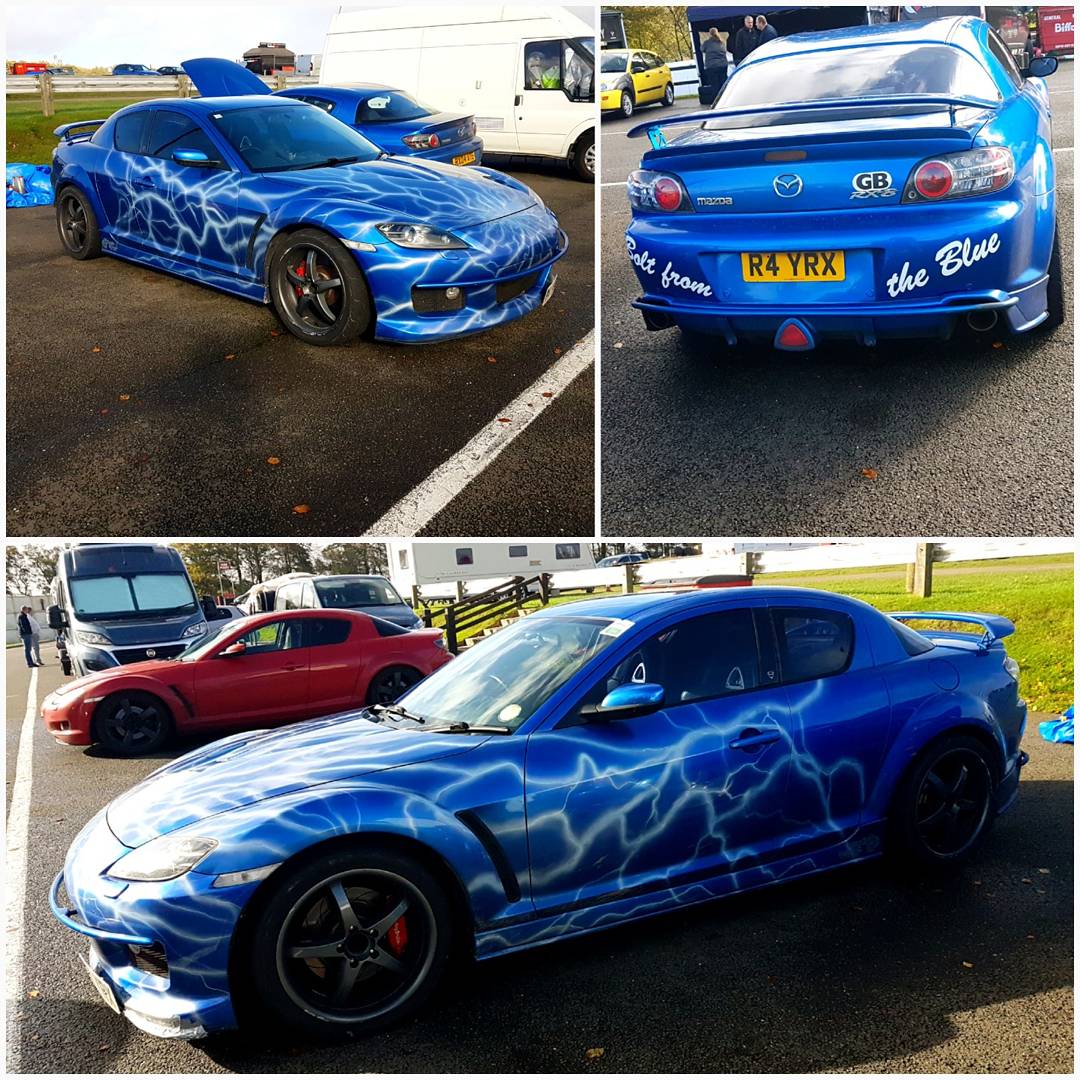 Loll43's tweet image. A very windy Trackday @CadwellPark #trackdayfun #motorsport #lotus #mazda #cadwellpark #hallbends #mountain #windy #cameraphone
