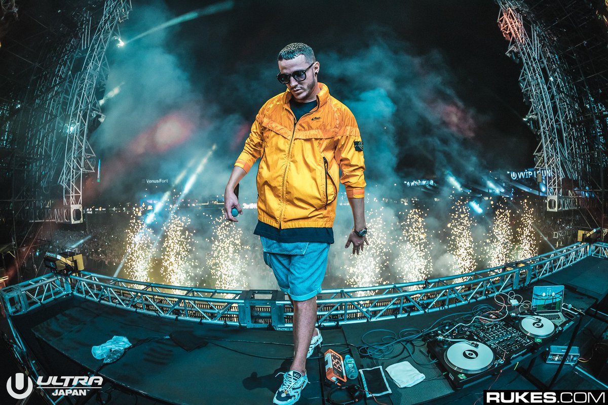 .@DJSnake Wants Your Dance Moves For His New Music Video - Find Out How To Get Involved: youredm.com/2017/10/21/dj-… https://t.co/x7HHJhMlx7