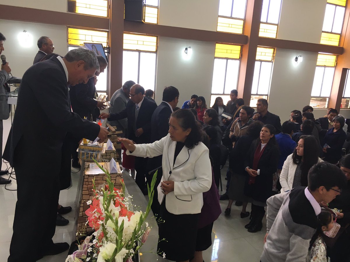 madeleinehm's tweet photo. Renovando nuestro compromiso con Dios #Revive4 #ElTambo #MAC @AdventistasUPS @AdventistasMAC @JulioIASDMAC @EDINSONVASQUEZ @EnzoChavez https://t.co/1CWIeXJxSs