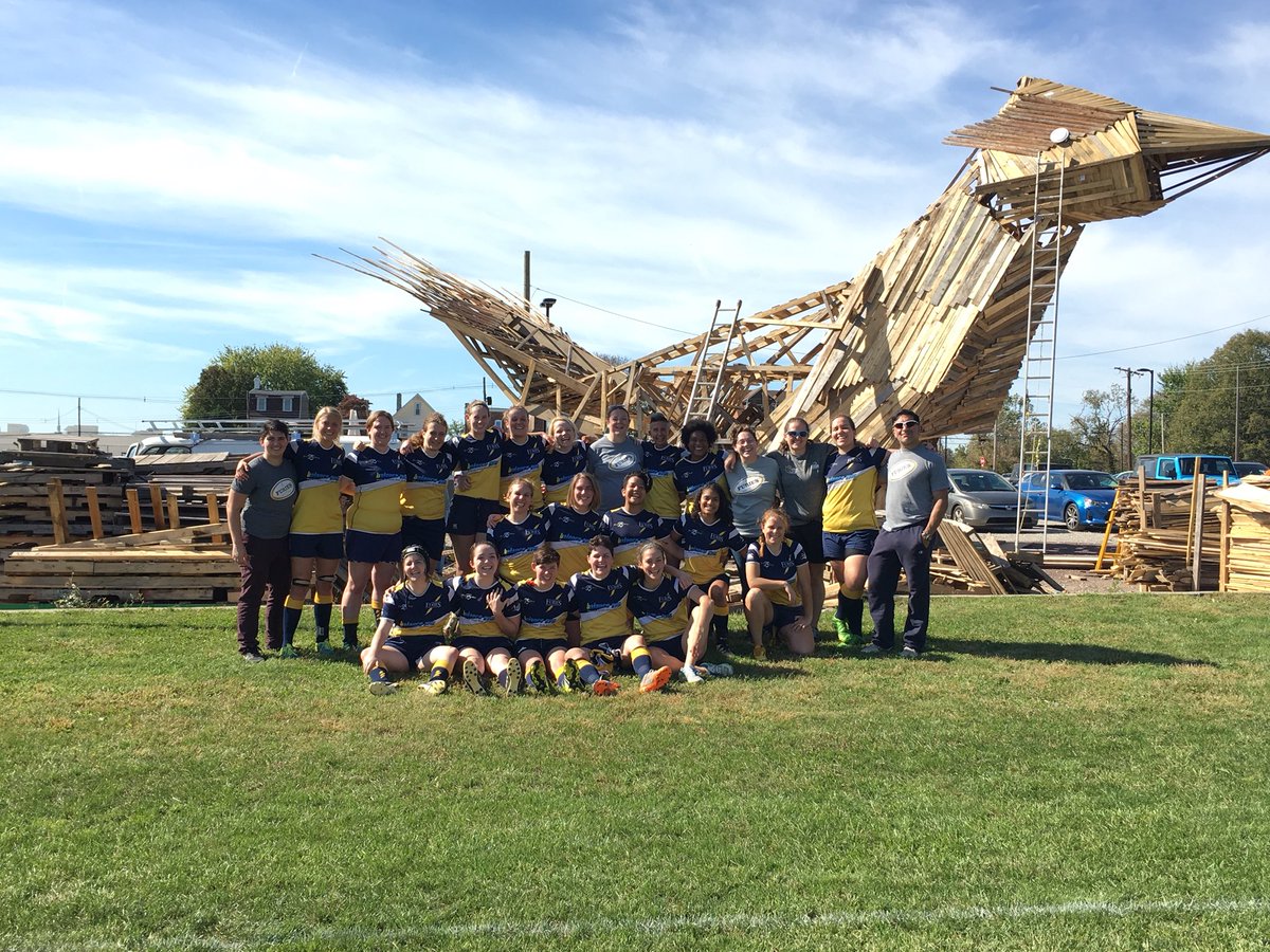 DCFuries's tweet photo. Obviously we had to take a picture with this #PTBAF #Phoenixville https://t.co/iNqpQx9qPn