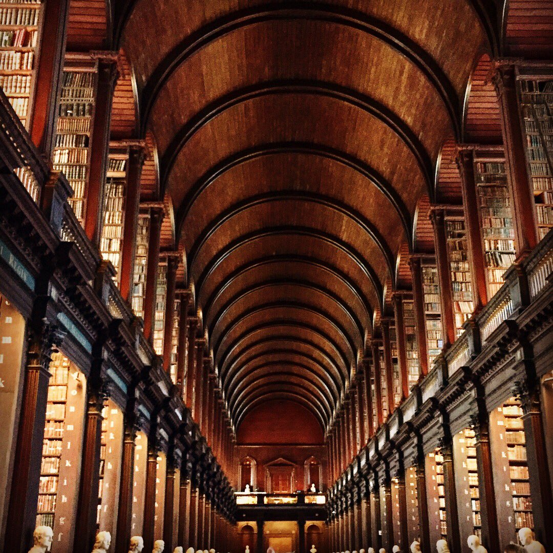 ttumandrell's tweet photo. I spy with my little eye the loveliest place on Earth. #TheLongRoom #TrinityCollege #IrelandABC https://t.co/iHtFMJ5mq4
