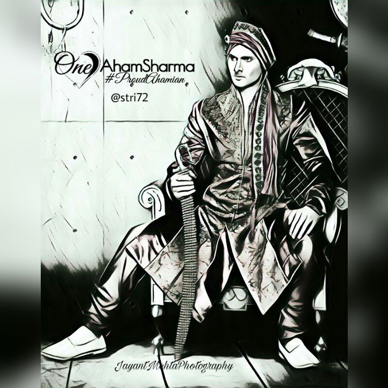 stri72's tweet photo. The king and his throne 😎 #OneAhamSharma @1AhamSharma https://t.co/pV9c8Cey9x
