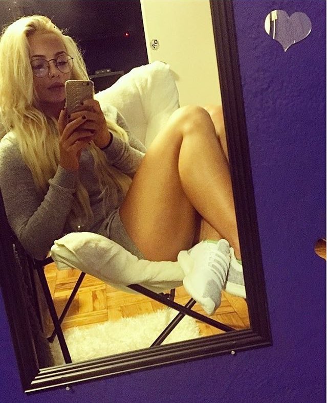 EnticingToAll's tweet image. Comfy.