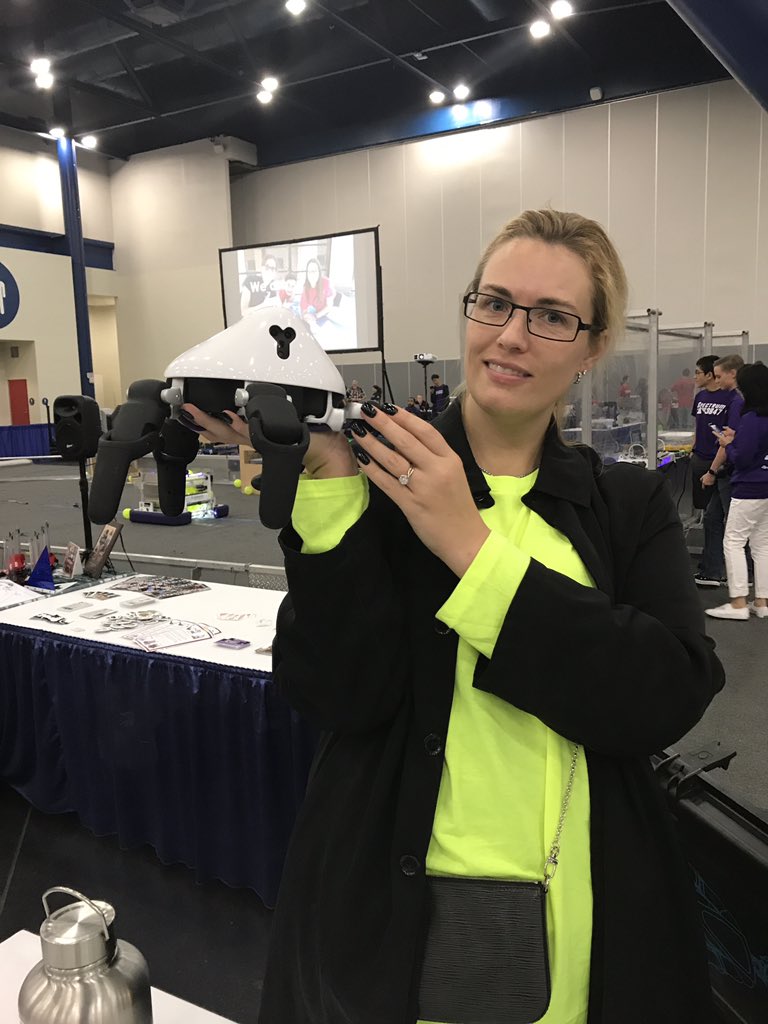 MadameMiso's tweet photo. @AnnikaSkywalker and @RoboEmpress at @MakerFaireHOU with there amazing #robots @abidotlocal #Robotics #MakerFaire #womeninSTEM #ABIdotHOU https://t.co/idBcNu7fsm