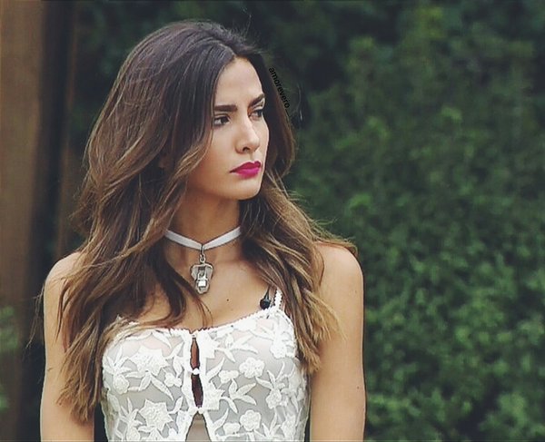 MariaFefita0262's tweet photo. Toda una mujer de carácter, luchadora @Aylenmilla y a la vez con una dulzura y ternura increibles...👸🤩😘😘. https://t.co/LZWW8sdGwg