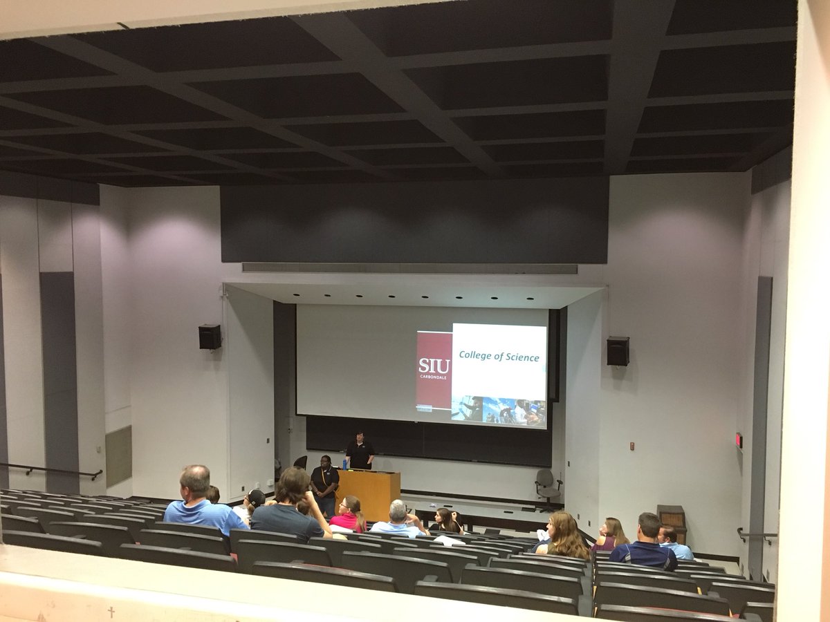 SIUC_Science's tweet photo. Our @SIUC_Science College Showcase is about to begin! Stop by for more information on what Science looks like here at @SIUC #siu #thisissiu https://t.co/DHqIHUaCD5