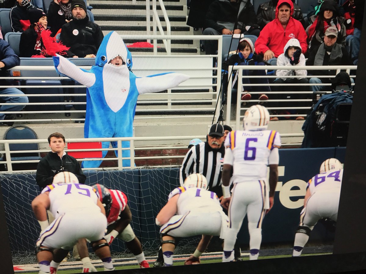 Hey LSU, <a href="/katyperry/">KATY PERRY</a> and Left Shark say you are going down!!! 

WE BRINGING IT!!!! #FINSUPREBELS #LANDSHARKS

<a href="/OleMissFB/">Ole Miss Football</a> 

!!!!!!!!!!!!!!!!!!