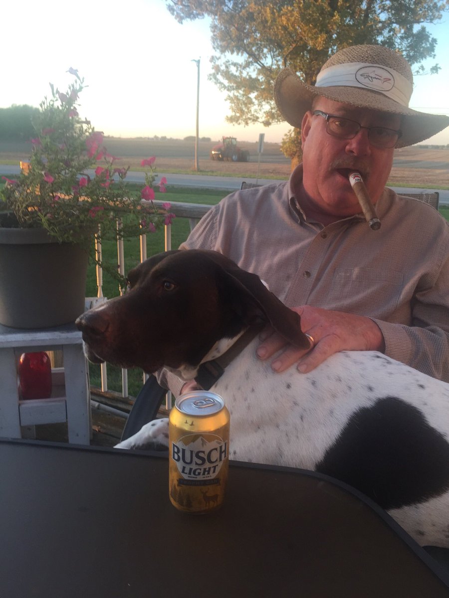 GooberrsGirl's tweet photo. #trophycan #contest https://t.co/nzexOt2iun