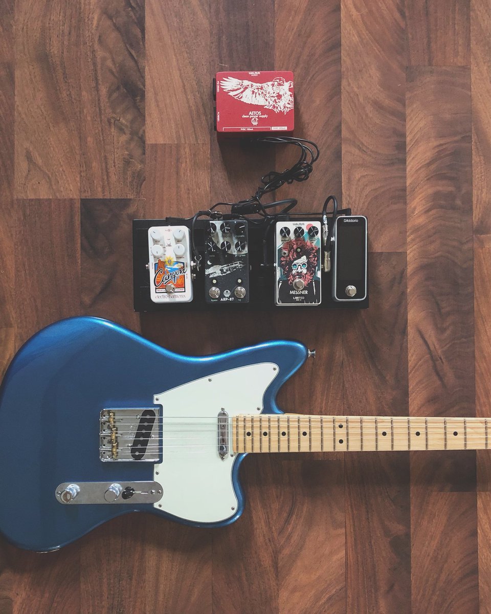 WalrusAudio's tweet photo. Leaving the motherboard behind this weekend for a much simpler @Pedaltrain Nano approach. Plus all this fits in the @MONOcreators bag. 👌 https://t.co/twdHx4Cmwi