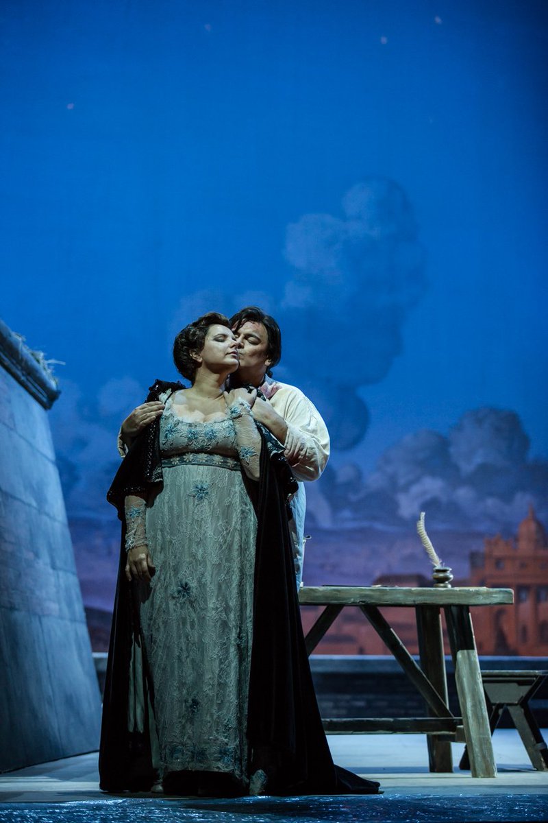 Domenica 22 alle 16.30 #Tosca
... o dolci mani mansuete e pure...
#VirginiaTola e #GiorgioBerrugi
#TORtosca #operaroma