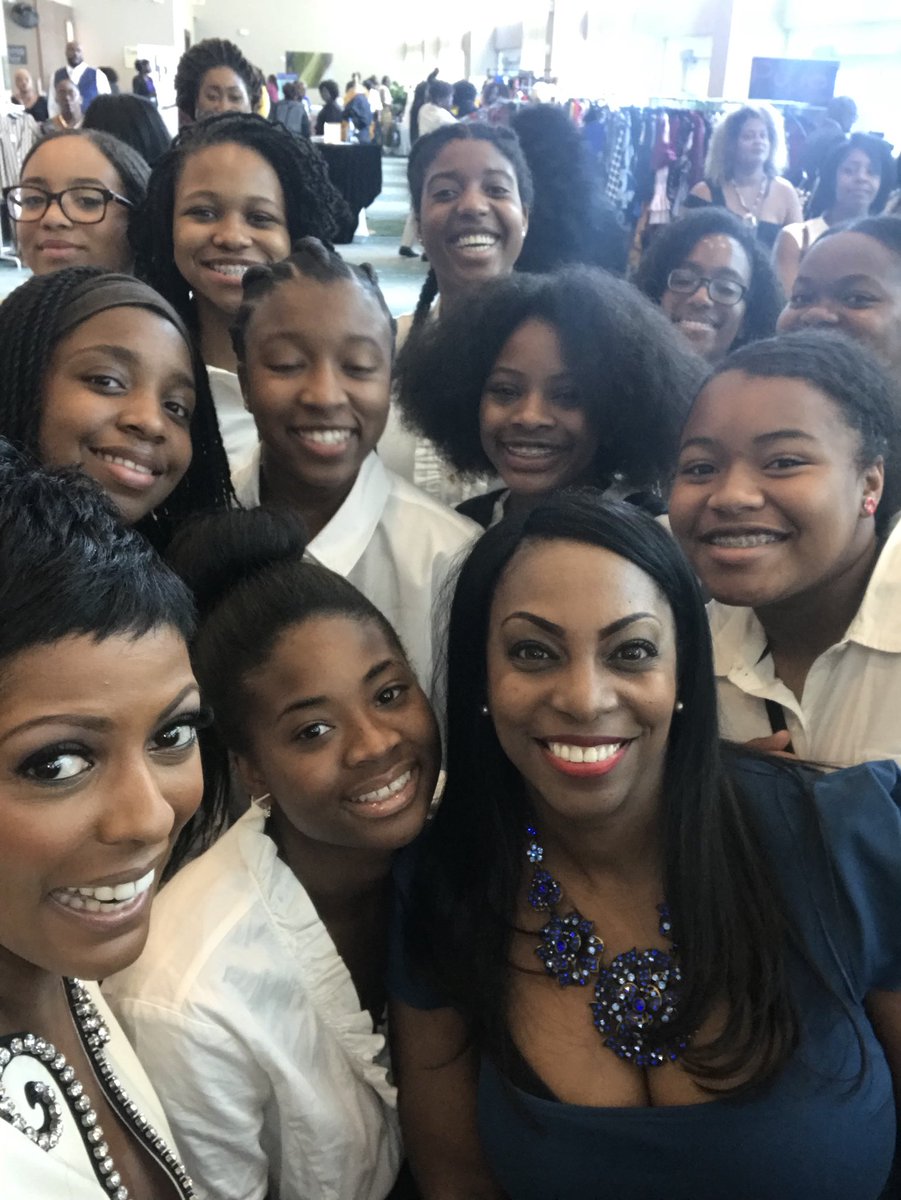 tamronhall's tweet photo. What a beautiful Saturday @sflwoc #womenofcolor empowerment conf https://t.co/xwq2q2zXda
