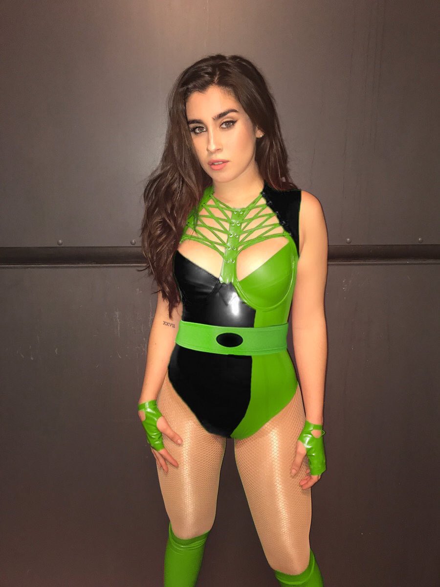laurenjfetus's tweet photo. If Shego were a human.. https://t.co/PJ7zvm0ZRc