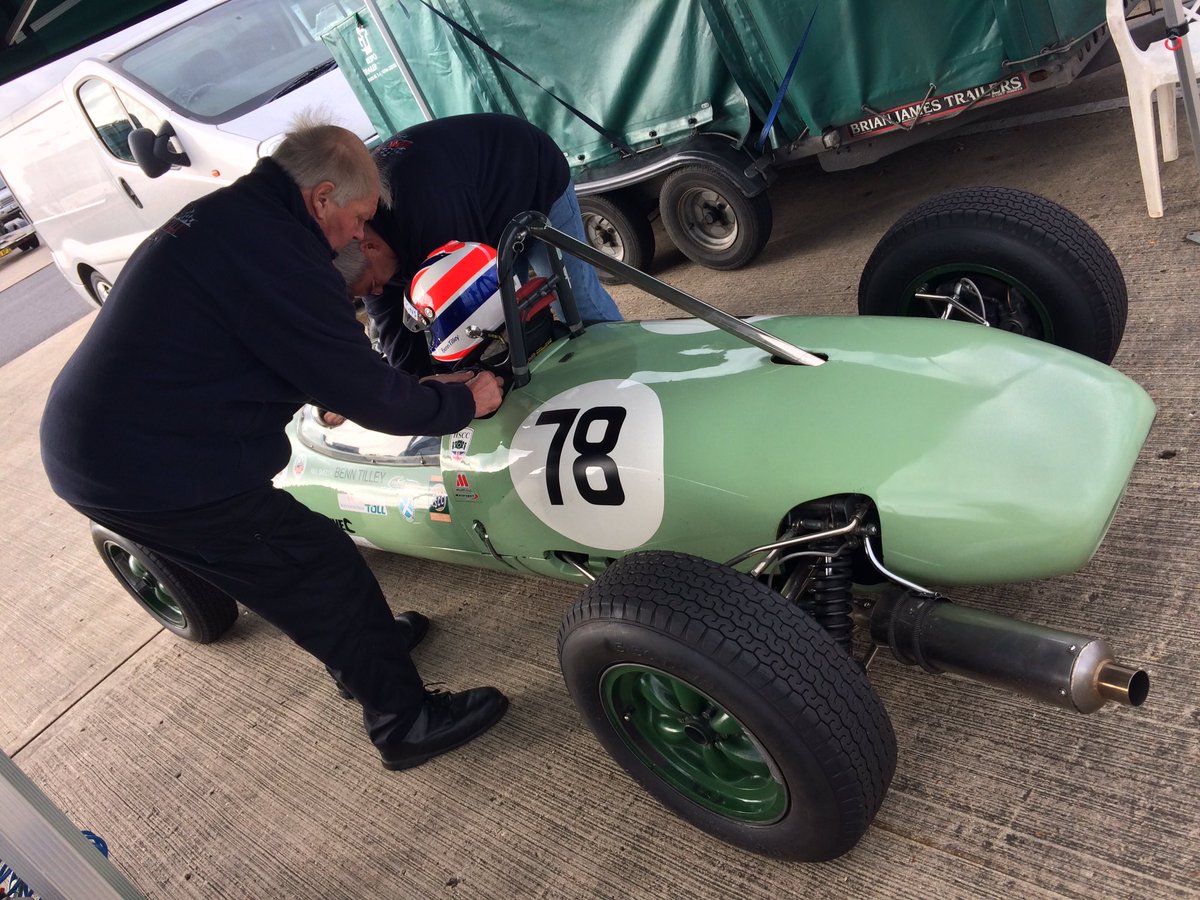 Team <a href="/benn_tilley/">Benn Tilley</a> preparing for qualifying today in the gorgeous Formula Junior. Definitely one to watch. 👍
