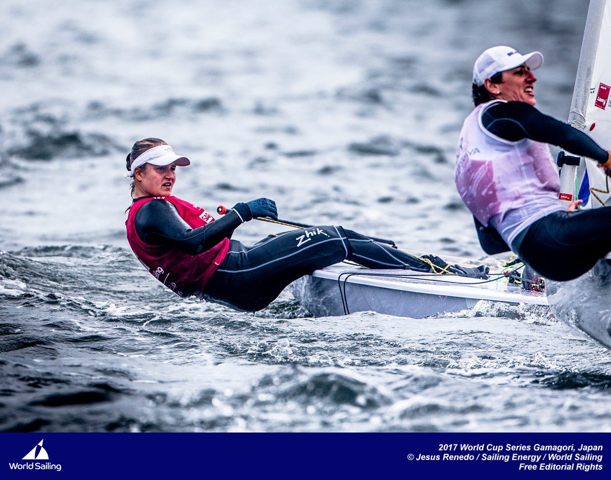 Emma Plasschaert op podiumkoers in Gamagori! Na 8 races is <a href="/EmmaPlasschaert/">Emma Plasschaert</a> 2de en vaart zondag de Medalrace! <a href="/MaiteCarlier/">Maité Carlier</a> is voorlopig 11de. In de Laser Standard is <a href="/wannesvanlaer/">د. وناء فيصل المطيري</a> 21ste en William De Smet 26ste. <a href="/LefebvreYannick/">Yannick Lefebvre</a> en <a href="/TomPelsmaekers/">Tom Pelsmaekers</a> werden 12de in de 49er klasse.