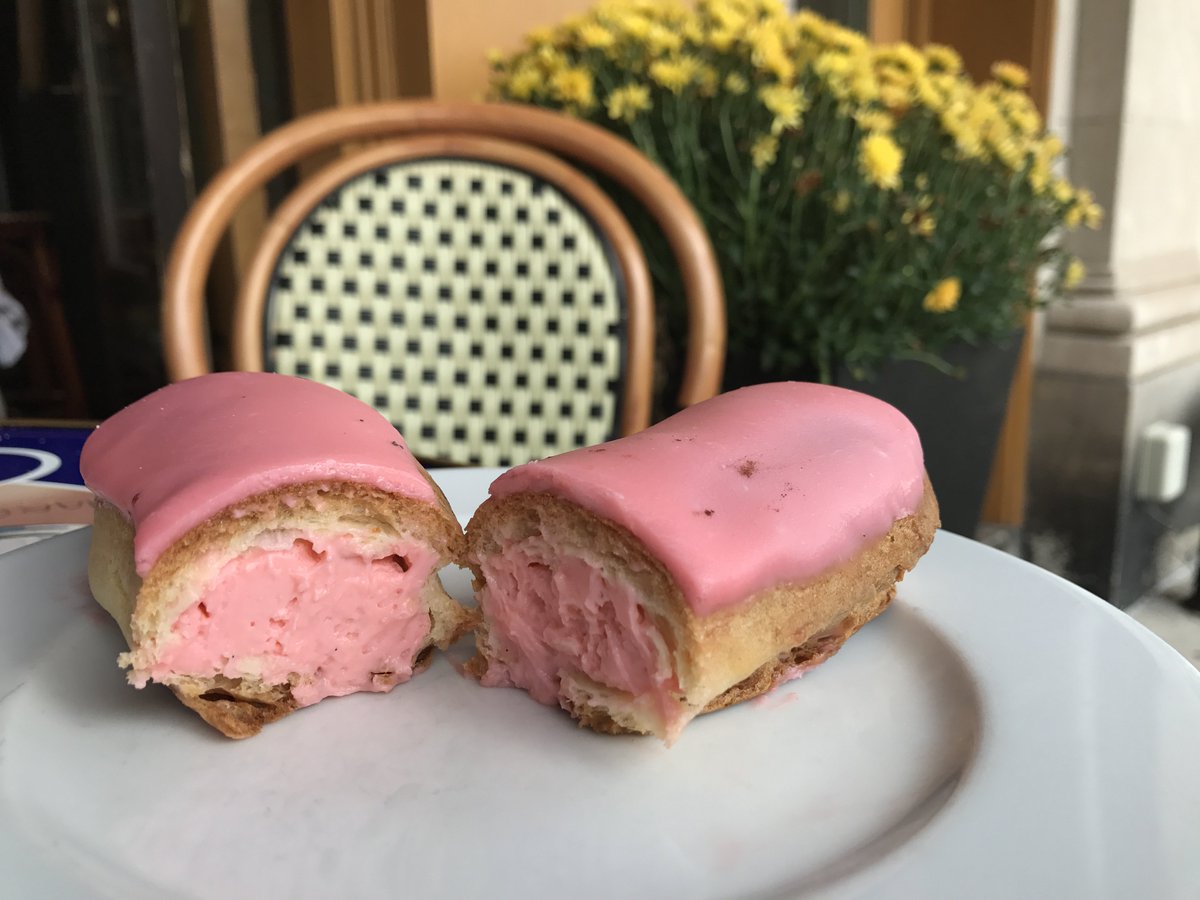 Versailles_1980's tweet photo. Shopping on #greenwichave today? Enjoy a pink #eclair during your shopping break #goforpink #bistroversailles #greenwich https://t.co/N7hIALhRM2