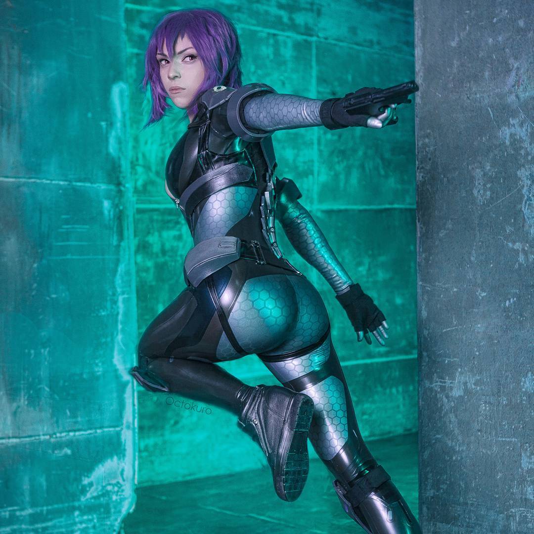 latex_kitsch's tweet photo. Amazing #cosplay Major #MotokoKusanagi by @octokuro_model
#latex by @andromeda_latex #ghostintheshell #firstassault #latexcosplay #comics https://t.co/AsMlBksKSH