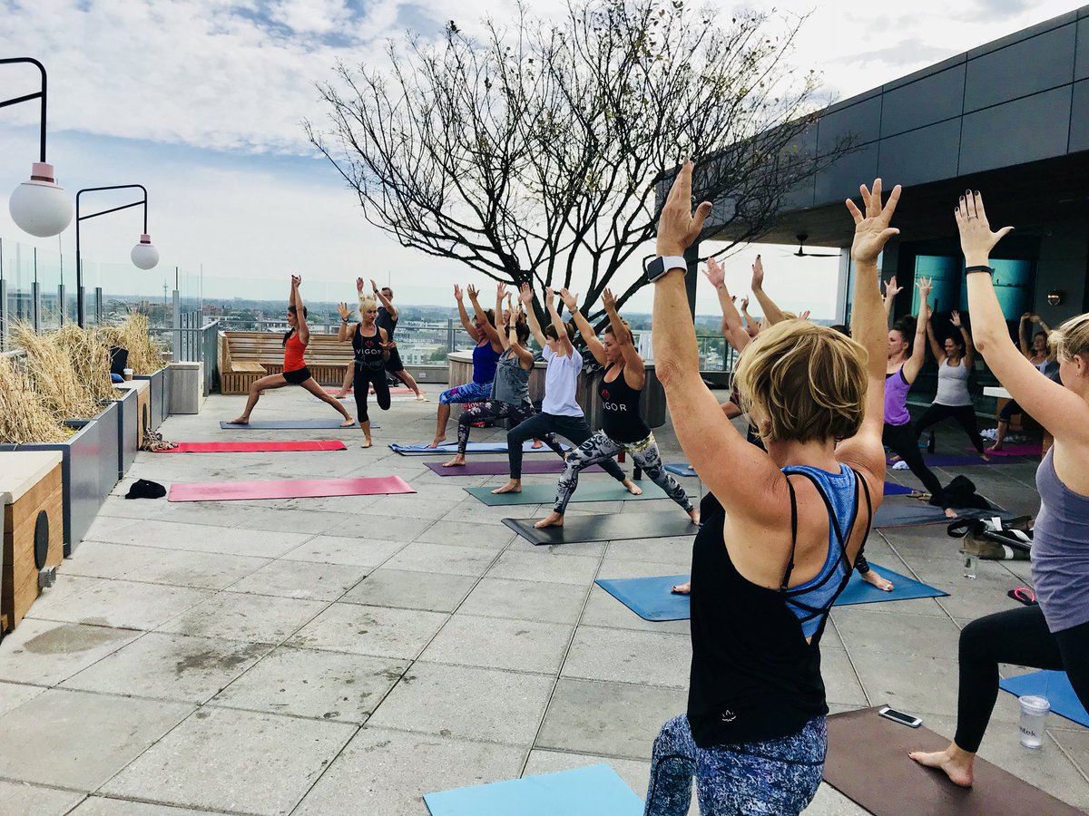 igovigor's tweet photo. Saturday vibes are strong like a Warrior thanks to this amazing rooftop Power Flow @lajacksonbar this morning 🙌 🥂 ❤️🖤
#igovigor #rooftopyoga https://t.co/Z7tZLDGnLx