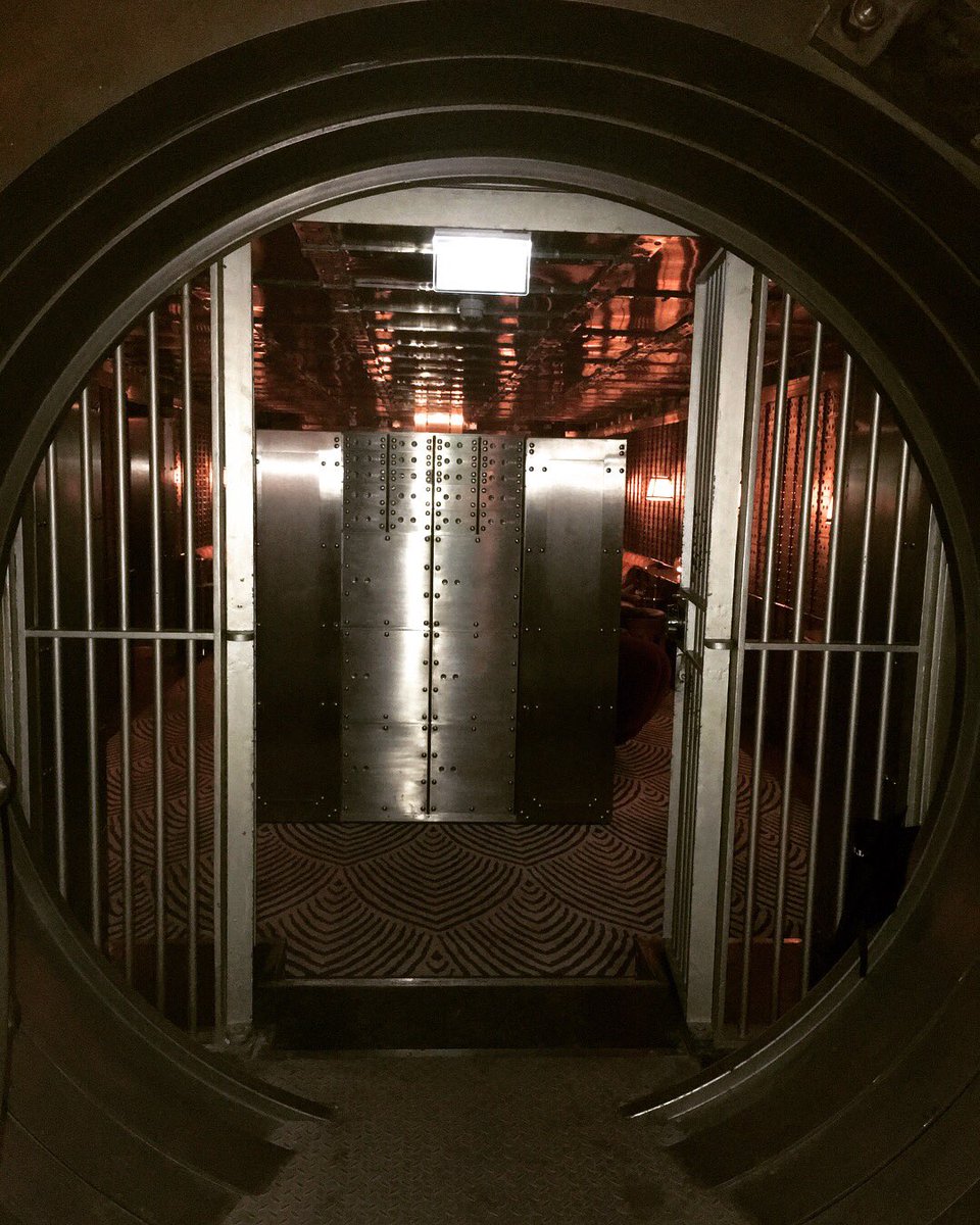 BUSAPAR3's tweet photo. I must recommend #TheNed #London what a hotel @TheNedLondon I was told no more pictures but the vault #vaultbar is brilliant! A must visit https://t.co/9sDtNryifg