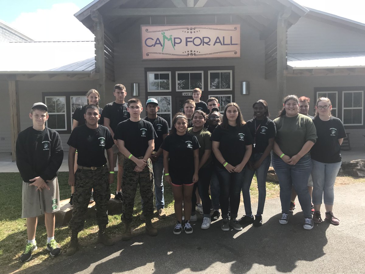 Brenham_MCJROTC's tweet photo. 17 Cadets volunteering  @CampForAll ...painting a fence and learning about the value of service and helping others. @BrenhamISD @BrenhamHS https://t.co/zJriFApawd
