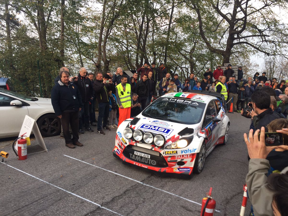 APRNicoli's tweet photo. Al #rallydiComo i campioni #Albertini #Fappani si riconfermano con la #Fiesta #Tamauto https://t.co/eEvaKEG1lK