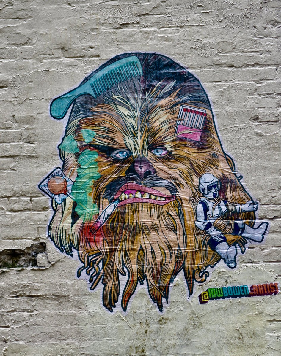 Star Wars-inspired street art spotted on the backstreets of Gastown in #Vancouver #lp