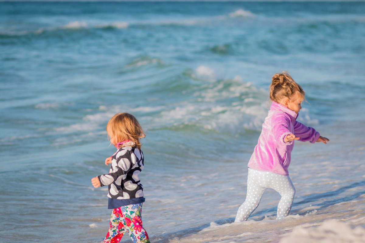 murphychatt's tweet image. Finally home from #beach #vacay 🏖 with my three favorite girls👩‍👧‍👧!! 🌊 #dadlife