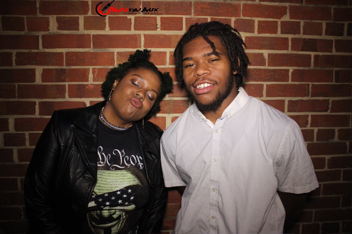PassDaAUX's tweet photo. @CreationClickDC @SQofGSM @SolLikeSoul @YBGREEN_ @YoungChrisDews #PassDaAUX x @CreationClickDC #Interviews going up next week 🤘

@allenisland 
@WHOISPRESTIGE  
@KashnDoja 
@DavonneDNeil https://t.co/zF3EHIyNkG