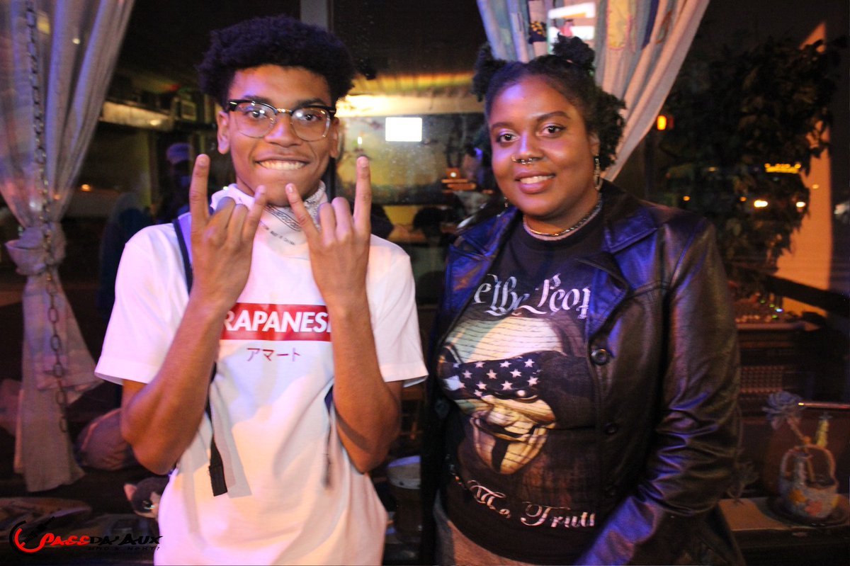 PassDaAUX's tweet photo. @CreationClickDC @SQofGSM @SolLikeSoul @YBGREEN_ @YoungChrisDews @allenisland @WHOISPRESTIGE @KashnDoja @DavonneDNeil #PassDaAUX x @CreationClickDC #Interviews going up next week 🤘

@jethundo  
@pxrris 
@TromacPineapple https://t.co/fhoD4suhNG