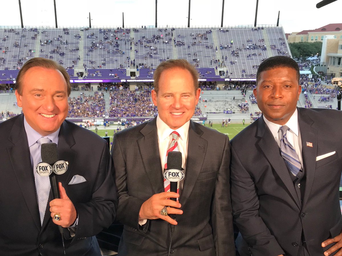 TimBrando's tweet photo. This is going to be FUN! Join @SpenceTillman @CoachLesMiles & I for some fun as Kansas visits TCU! @CFBONFOX #threemanbooth #dreamteam https://t.co/Vt6SPde2CZ