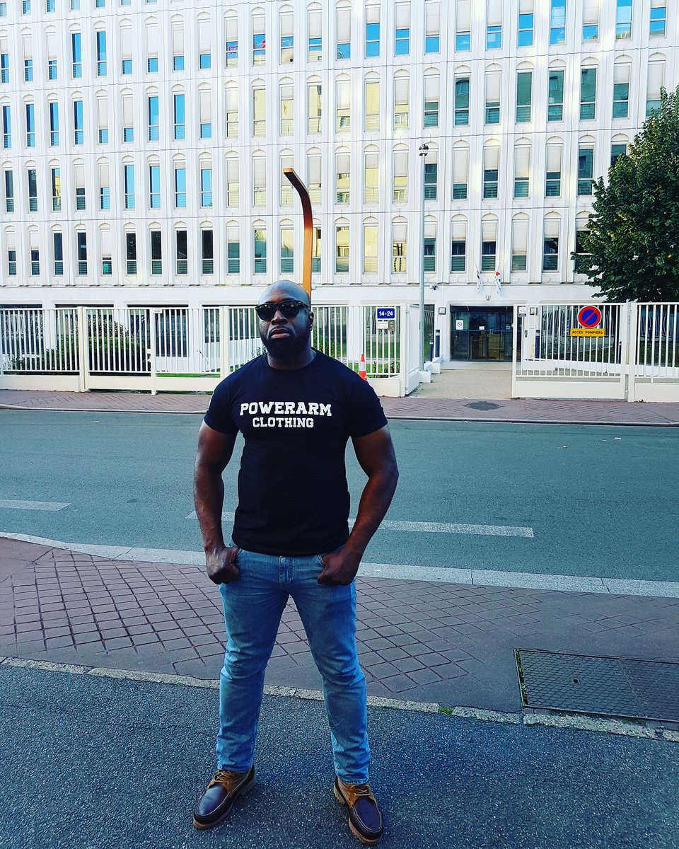 Powerarmclothin's tweet photo. Powerarm Street Collection.#streetwear #sportswear #icehockey #golf #gains #mma #muathai #kungfu #karate #mma #ufcfight #ufc #bodybuilding https://t.co/cSwsPkpgwQ