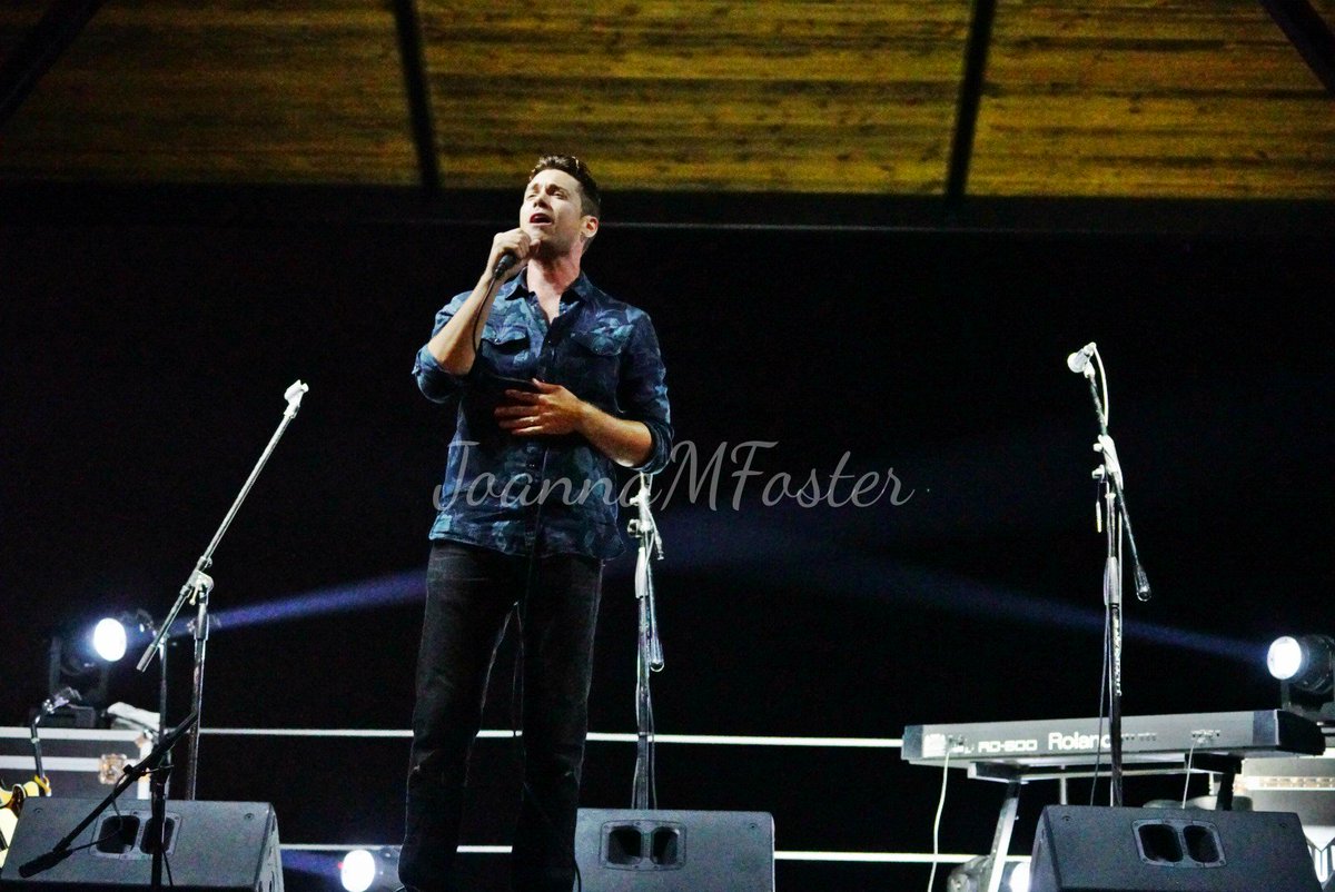 MWhiteShelley's tweet photo. @drewseeley at the #Treehill concert
@EyeCon3000 #OneTreeHill #RTTH #Rtth7 https://t.co/0bz1IWQni1