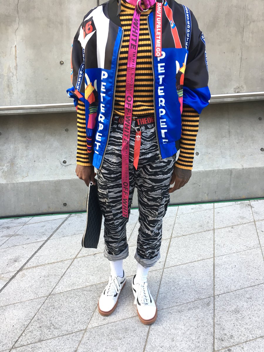 elite7max1's tweet photo. SEOUL FASHION WEEK #Seoulfashionweek #SFW #sfw18ss https://t.co/rwixbex8MI