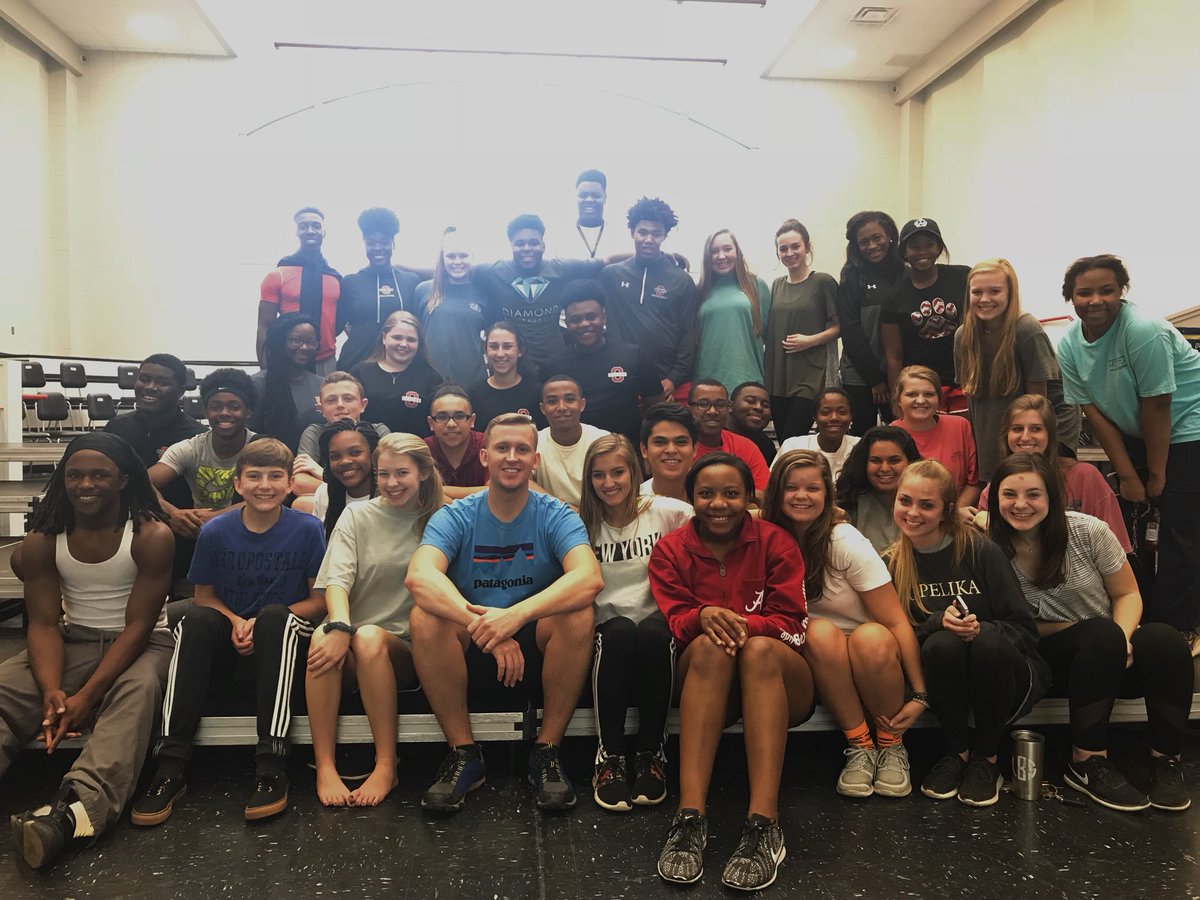 OHSOvations's tweet photo. Just finished up the last of our choreography for the 2017-18 season! Thank you, Steven!!! 🔥💃🕺 #opelikaovations https://t.co/AuwxrP4vRZ